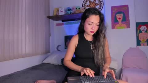 azumie online show from 02.27.25