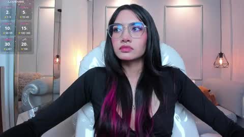 Azura online show from 09.30.25