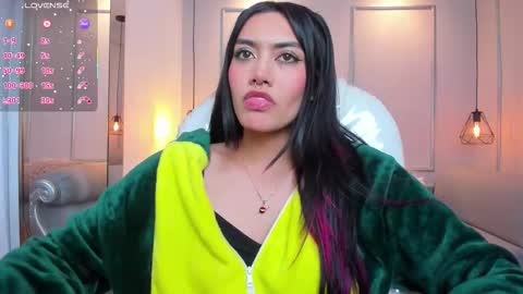 Azura online show from 10.16.25