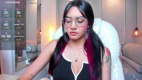 Azura online show from 11.19.25