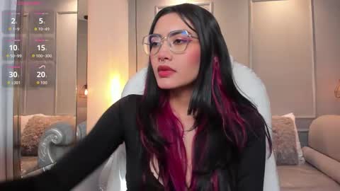 Snapshot of azurakindong chatting on 01.16.26 Azura online show from 01.16.26