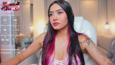 Snapshot of azurakindong chatting on 02.13.26 Azura online show from 02.13.26