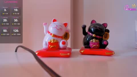 Snapshot of azure_moon chatting on 06.22.26 azure_moon online show from 06.22.26