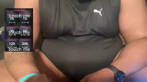 Snapshot of azzlikemine chatting on 09.23.25 cjae online show from 09.23.25