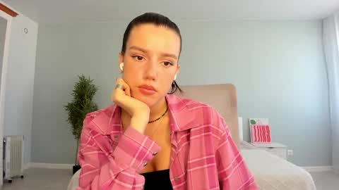 Snapshot of bab_boom chatting on 09.26.25 Monica online show from 09.26.25