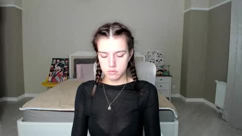 Snapshot of bab_boom chatting on 09.30.25 Monica online show from 09.30.25