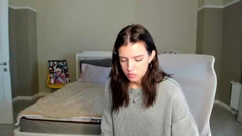 Snapshot of bab_boom chatting on 10.01.25 Monica online show from 10.01.25