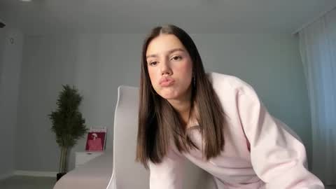 Snapshot of bab_boom chatting on 10.24.25 Monica online show from 10.24.25