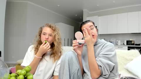 Snapshot of bab_boom chatting on 10.25.25 Monica online show from 10.25.25