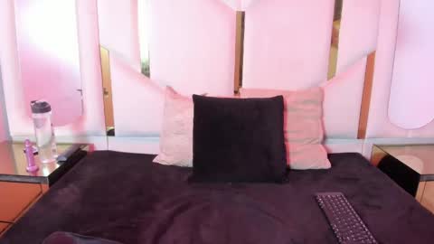 nika strom online show from 06.02.26