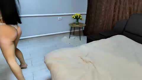 babe Sara3 online show from 02.23.25