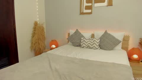 Snapshot of babesexy19_ chatting on 05.19.26 itzell online show from 05.19.26