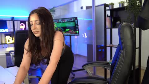 Olivia and Lexi online show from 01.16.26