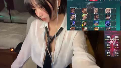 Jialyn online show from 10.22.25