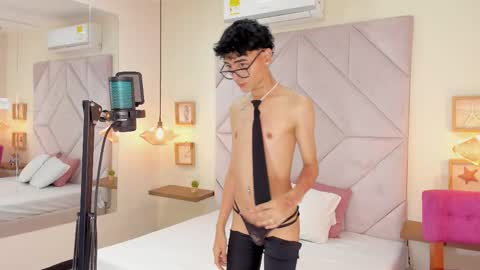 Snapshot of baby_ander chatting on 01.29.25 Ander online show from 01.29.25