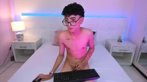 Snapshot of baby_ander chatting on 03.07.25 Ander online show from 03.07.25