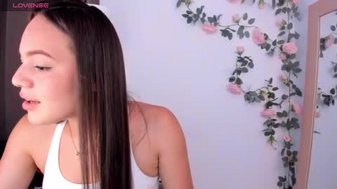 Snapshot of baby_ashly chatting on 09.26.25 baby ashly online show from 09.26.25