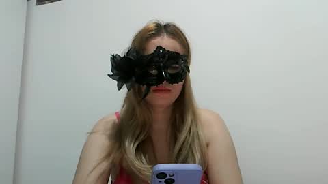 Snapshot of baby_blondee chatting on 04.04.26 Baby Blonde online show from 04.04.26