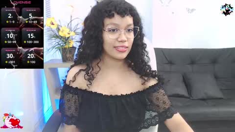 Snapshot of baby_blue18_ chatting on 10.17.25 salome online show from 10.17.25