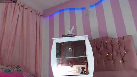 Snapshot of baby_candy22 chatting on 10.01.25 zaleya online show from 10.01.25