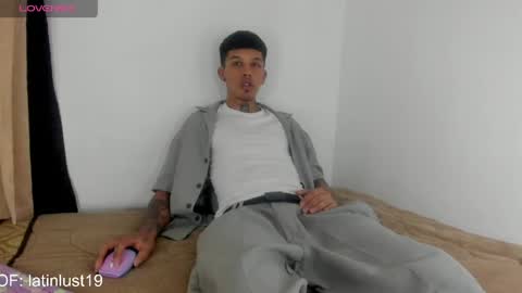 Snapshot of baby_gio chatting on 05.26.26 OF GxoXabs online show from 05.26.26