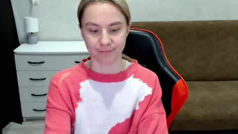 Snapshot of baby_kitte chatting on 11.13.25 baby_kitte online show from 11.13.25