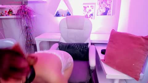 Baby Vellvett online show from 02.12.26