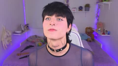 Snapshot of baby_xian chatting on 10.31.25  Dani  online show from 10.31.25