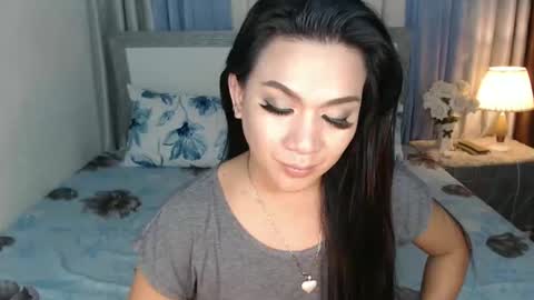 Snapshot of babyamandaxx chatting on 12.17.24 AMANDA online show from 12.17.24