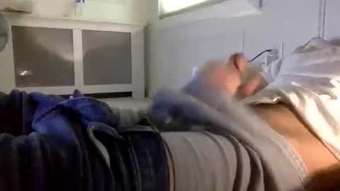 Snapshot of babyboii42o chatting on 10.10.25 babyboii42o online show from 10.10.25