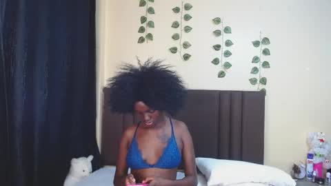 Snapshot of babybree_1 chatting on 04.11.26 kirah online show from 04.11.26