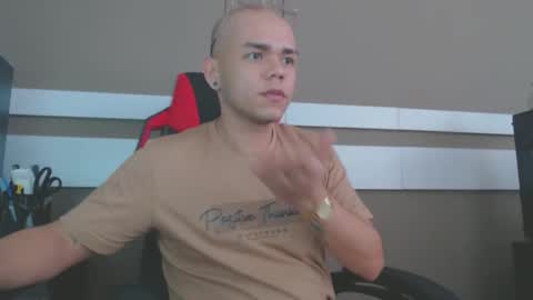 Snapshot of babycrazy24love chatting on 01.07.25 babycrazy24love online show from 01.07.25