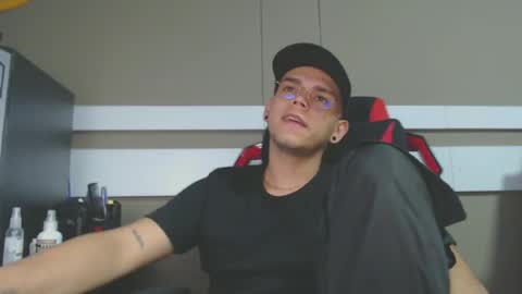 Snapshot of babycrazy24love chatting on 01.28.25 babycrazy24love online show from 01.28.25