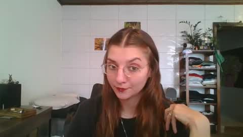 Snapshot of babydemon6 chatting on 10.09.25 babydemon6 online show from 10.09.25