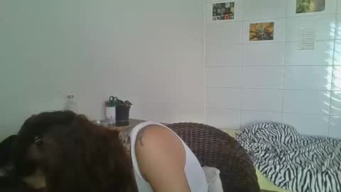 Snapshot of babydemon6 chatting on 11.06.25 babydemon6 online show from 11.06.25