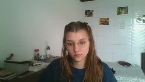 Snapshot of babydemon6 chatting on 11.12.25 babydemon6 online show from 11.12.25