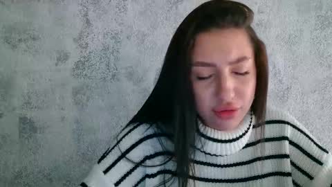 Snapshot of babyfoxie18 chatting on 09.18.25 Roxie online show from 09.18.25