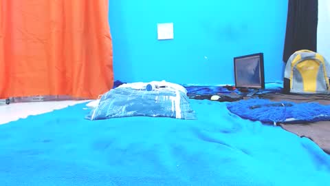 Snapshot of babyjhony chatting on 12.19.24 Jhony Naughty Skater online show from 12.19.24