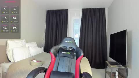 Snapshot of babyjustbomb chatting on 10.30.25 Daru online show from 10.30.25