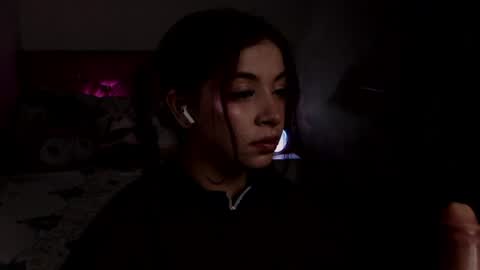 Snapshot of babykathia_ chatting on 06.17.26 kathisaenz online show from 06.17.26
