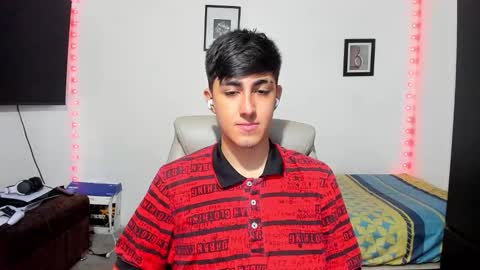 Snapshot of babymaik chatting on 10.15.25 babymaik online show from 10.15.25