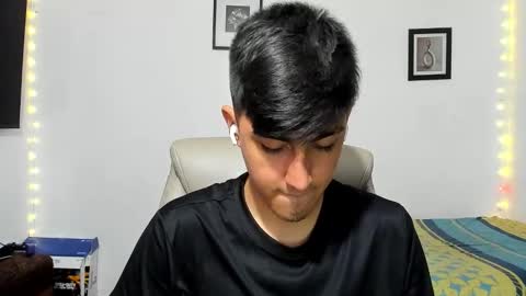 Snapshot of babymaik chatting on 10.22.25 babymaik online show from 10.22.25