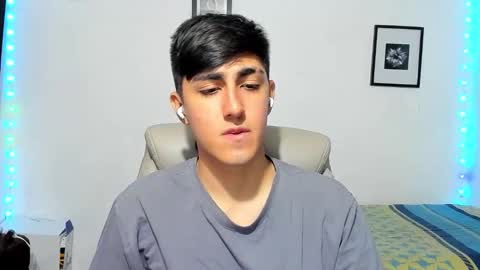 Snapshot of babymaik chatting on 11.01.25 babymaik online show from 11.01.25