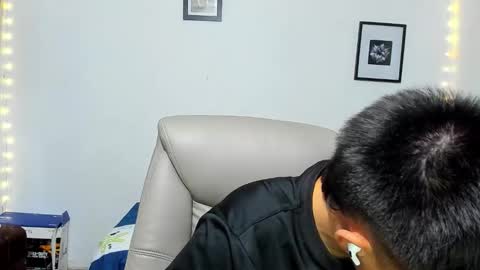 Snapshot of babymaik chatting on 11.12.25 babymaik online show from 11.12.25