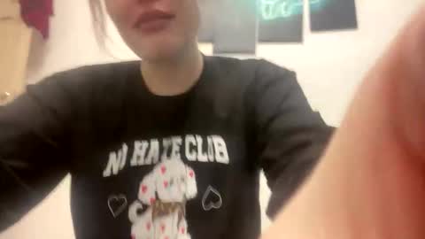 babymeow17 online show from 11.24.25