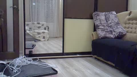 Snapshot of babymom1 chatting on 02.28.25 babymom1 online show from 02.28.25