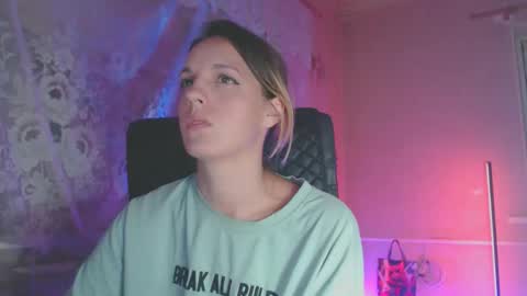 Sonya online show from 09.19.25