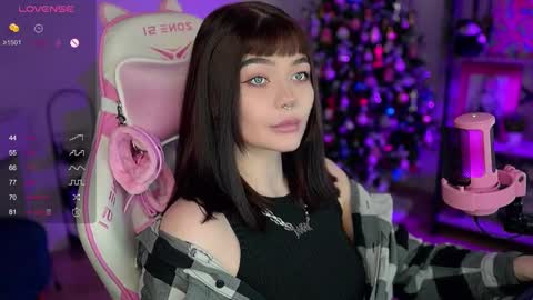 Nika online show from 12.18.24