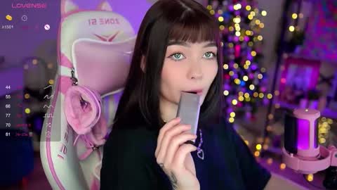 Nika online show from 12.26.24