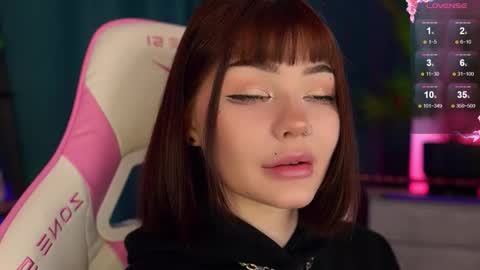 Nika online show from 10.16.25